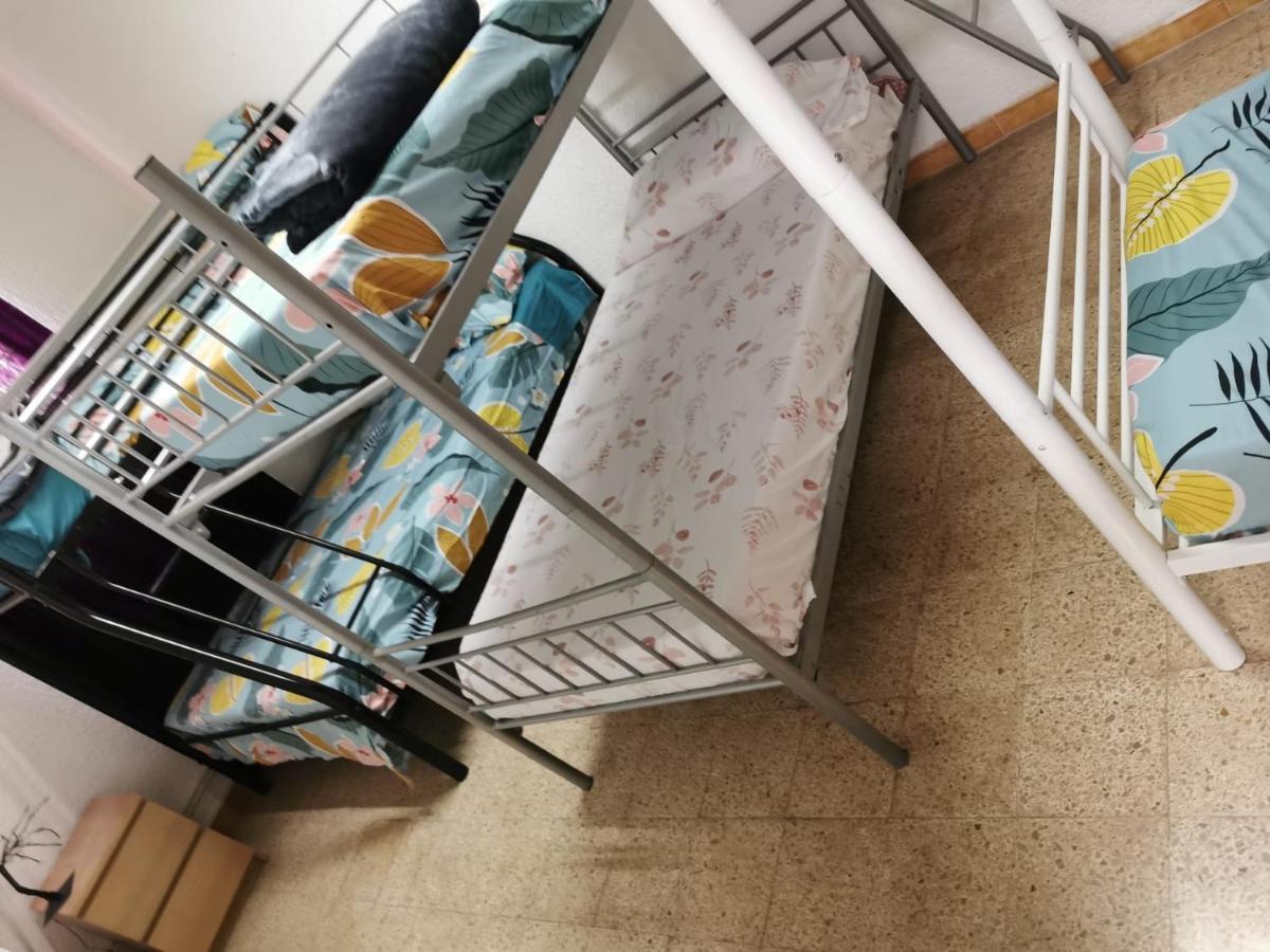 Hostal Babylon Barcelona Bagian luar foto